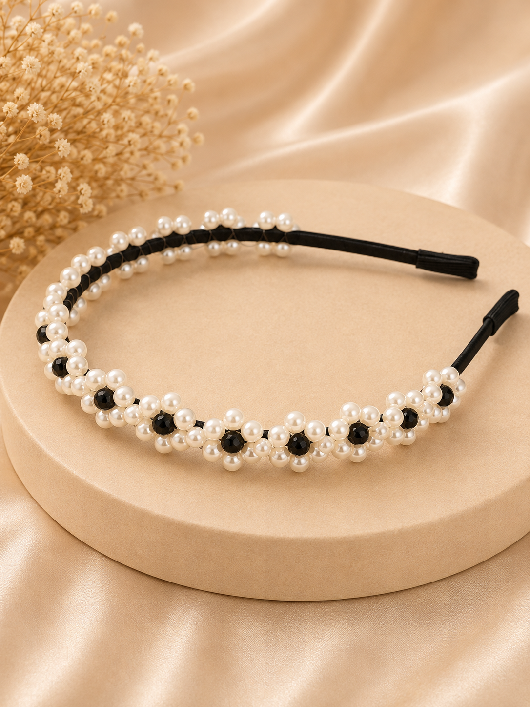Pearls hair band